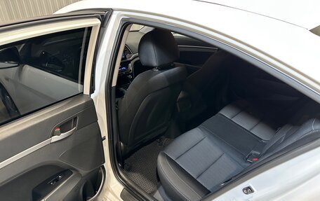 Hyundai Elantra VI рестайлинг, 2016 год, 1 280 000 рублей, 11 фотография