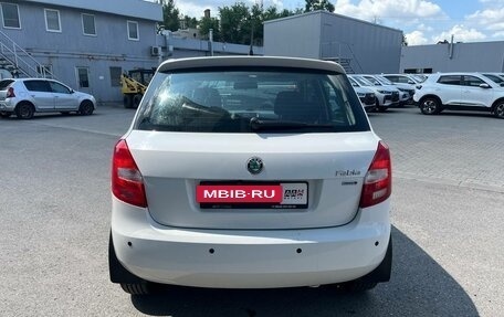 Skoda Fabia II, 2011 год, 640 000 рублей, 6 фотография