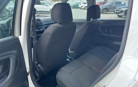 Skoda Fabia II, 2011 год, 640 000 рублей, 16 фотография