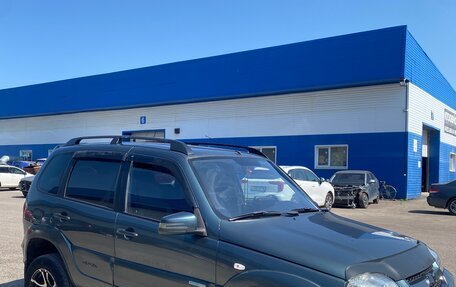 Chevrolet Niva I рестайлинг, 2010 год, 630 000 рублей, 3 фотография