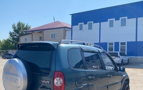 Chevrolet Niva I рестайлинг, 2010 год, 630 000 рублей, 7 фотография