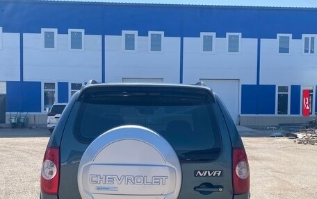 Chevrolet Niva I рестайлинг, 2010 год, 630 000 рублей, 6 фотография