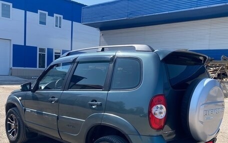 Chevrolet Niva I рестайлинг, 2010 год, 630 000 рублей, 5 фотография