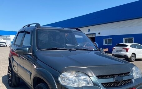 Chevrolet Niva I рестайлинг, 2010 год, 630 000 рублей, 2 фотография