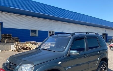 Chevrolet Niva I рестайлинг, 2010 год, 630 000 рублей, 4 фотография
