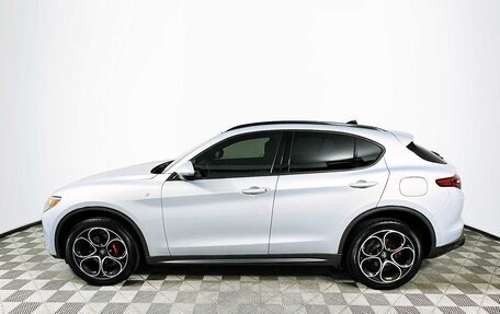 Alfa Romeo Stelvio, 2022 год, 3 600 000 рублей, 7 фотография