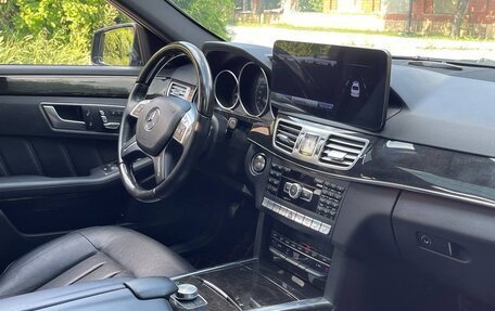 Mercedes-Benz E-Класс, 2013 год, 2 370 000 рублей, 9 фотография