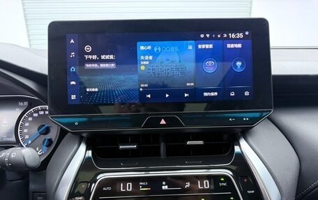 Toyota Harrier, 2022 год, 3 570 000 рублей, 8 фотография