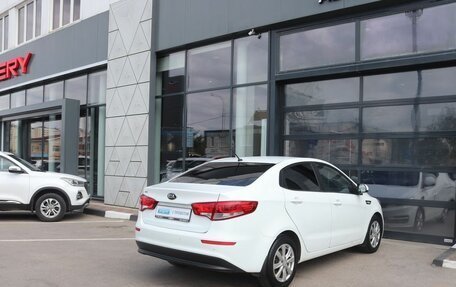 KIA Rio III рестайлинг, 2016 год, 949 000 рублей, 5 фотография