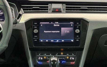 Volkswagen Passat B8 рестайлинг, 2019 год, 2 980 000 рублей, 15 фотография