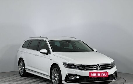 Volkswagen Passat B8 рестайлинг, 2019 год, 2 980 000 рублей, 3 фотография