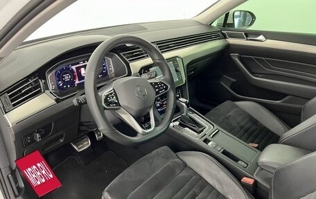 Volkswagen Passat B8 рестайлинг, 2019 год, 2 980 000 рублей, 16 фотография