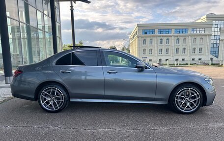Mercedes-Benz E-Класс, 2021 год, 5 500 000 рублей, 4 фотография