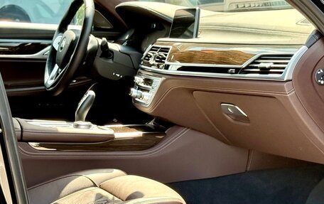 BMW 7 серия, 2021 год, 9 600 000 рублей, 17 фотография