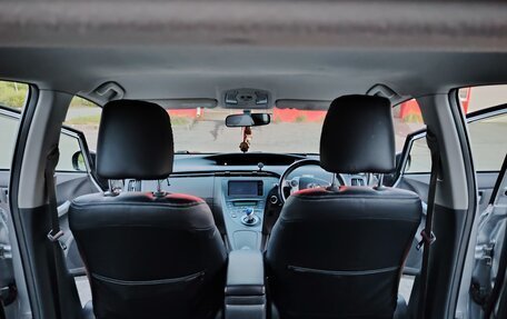 Toyota Prius, 2011 год, 1 200 000 рублей, 9 фотография
