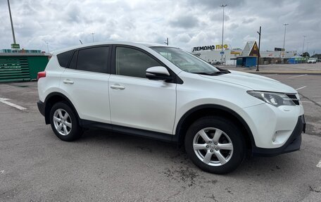 Toyota RAV4, 2015 год, 1 750 000 рублей, 3 фотография
