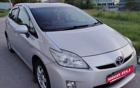Toyota Prius, 2011 год, 1 200 000 рублей, 3 фотография