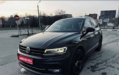 Volkswagen Tiguan II, 2019 год, 2 350 000 рублей, 1 фотография