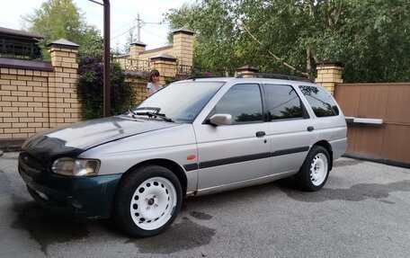 Ford Escort V, 1998 год, 180 000 рублей, 3 фотография