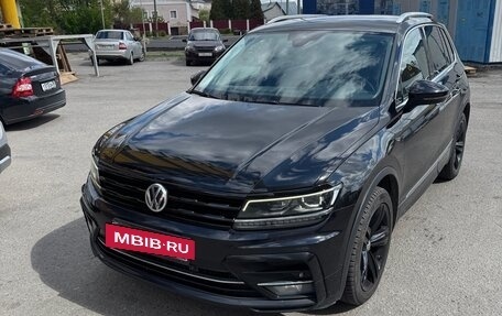 Volkswagen Tiguan II, 2019 год, 2 350 000 рублей, 12 фотография