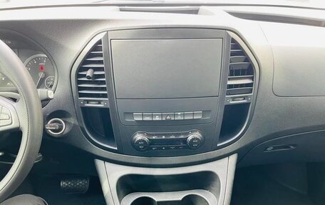 Mercedes-Benz Vito, 2021 год, 4 090 000 рублей, 16 фотография