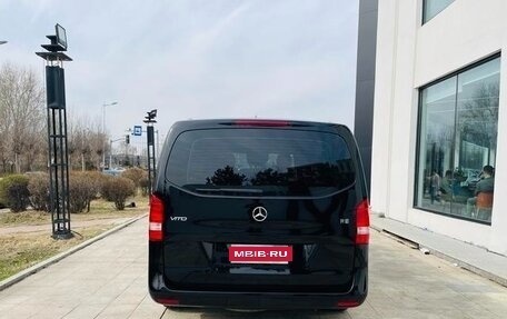 Mercedes-Benz Vito, 2021 год, 4 090 000 рублей, 9 фотография