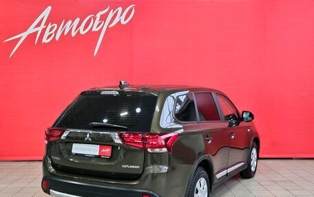 Mitsubishi Outlander III рестайлинг 3, 2017 год, 1 649 000 рублей, 5 фотография