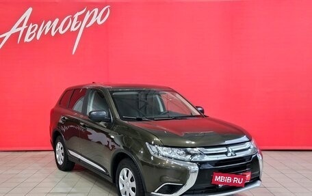 Mitsubishi Outlander III рестайлинг 3, 2017 год, 1 649 000 рублей, 7 фотография