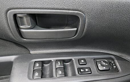 Mitsubishi Outlander III рестайлинг 3, 2017 год, 1 649 000 рублей, 16 фотография