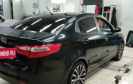 KIA Rio III рестайлинг, 2013 год, 850 000 рублей, 3 фотография