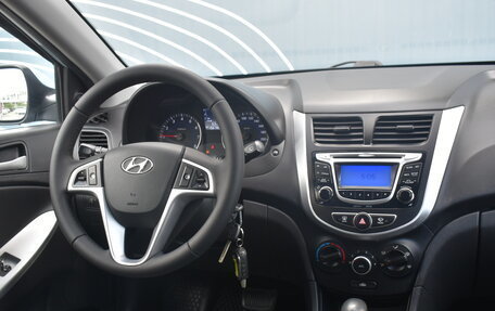 Hyundai Solaris II рестайлинг, 2012 год, 917 000 рублей, 13 фотография