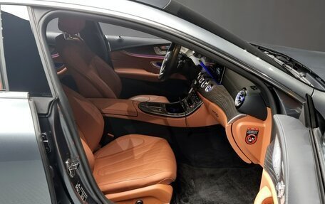 Mercedes-Benz CLS, 2022 год, 5 950 000 рублей, 9 фотография