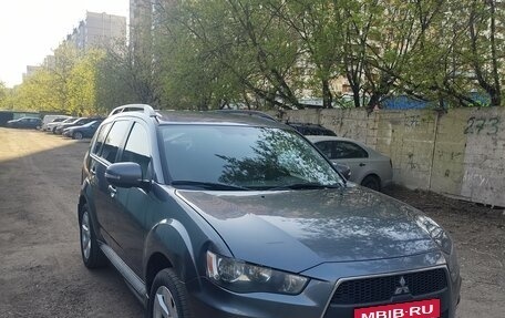 Mitsubishi Outlander III рестайлинг 3, 2011 год, 1 100 000 рублей, 2 фотография