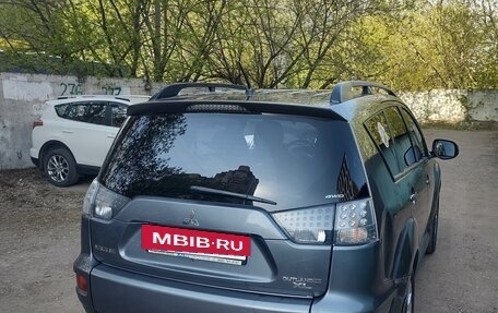 Mitsubishi Outlander III рестайлинг 3, 2011 год, 1 100 000 рублей, 3 фотография