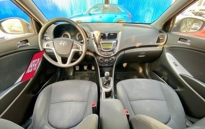 Hyundai Solaris II рестайлинг, 2013 год, 810 000 рублей, 1 фотография