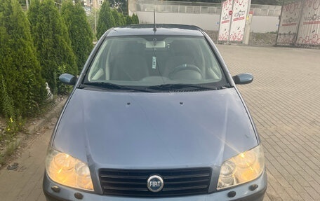 Fiat Punto III Punto Evo рестайлинг, 2004 год, 200 000 рублей, 15 фотография