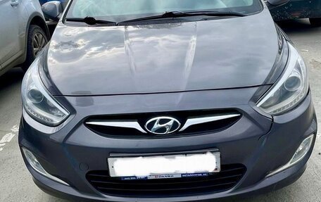 Hyundai Solaris II рестайлинг, 2013 год, 810 000 рублей, 8 фотография