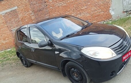 Renault Sandero I, 2010 год, 270 000 рублей, 3 фотография