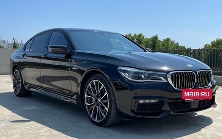 BMW 7 серия, 2015 год, 4 750 000 рублей, 2 фотография