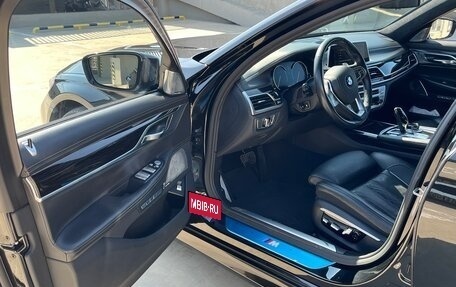 BMW 7 серия, 2015 год, 4 750 000 рублей, 26 фотография
