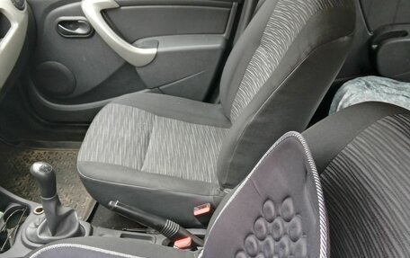 Renault Logan I, 2012 год, 250 000 рублей, 4 фотография