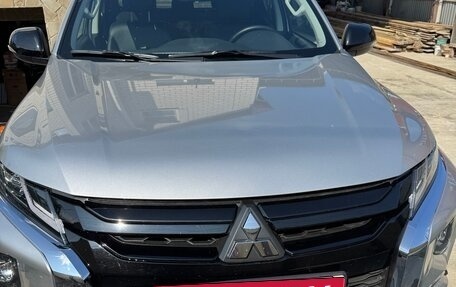 Mitsubishi L200 IV рестайлинг, 2023 год, 4 500 000 рублей, 3 фотография