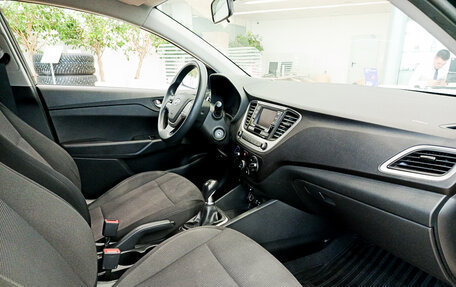 Hyundai Solaris II рестайлинг, 2017 год, 1 037 000 рублей, 11 фотография