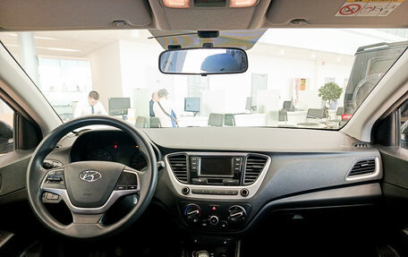 Hyundai Solaris II рестайлинг, 2017 год, 1 037 000 рублей, 14 фотография