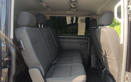 Volkswagen Caravelle T6 рестайлинг, 2017 год, 2 375 000 рублей, 13 фотография