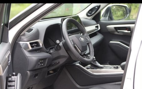 Toyota Highlander, 2025 год, 4 999 990 рублей, 7 фотография
