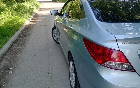 Hyundai Solaris II рестайлинг, 2011 год, 740 000 рублей, 4 фотография