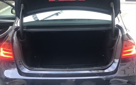 BMW 3 серия, 2011 год, 1 700 000 рублей, 11 фотография