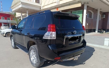 Toyota Land Cruiser Prado 150 рестайлинг 2, 2010 год, 3 650 000 рублей, 8 фотография