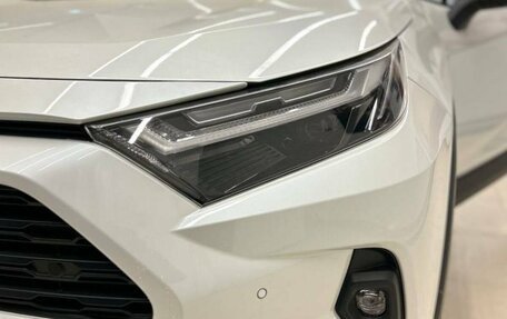 Toyota RAV4, 2024 год, 4 350 000 рублей, 6 фотография
